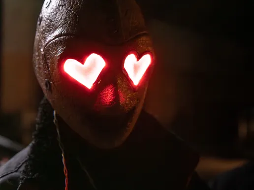 ‘Heart Eyes’ movie review: Cuddle up to this genre-mashing Valentine’s Day massacre